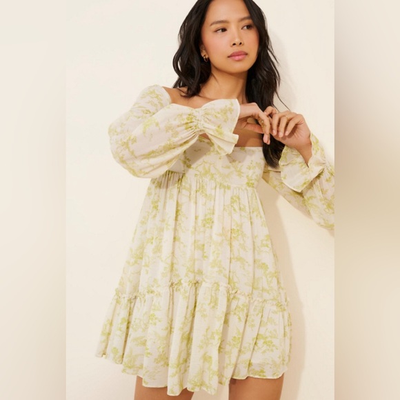 Urban Outfitters Dresses & Skirts - Urban Outfitter Lannette Long Sleeve Mini Dress
Small